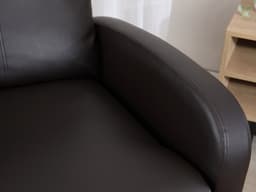 โซฟาหนัง รุ่นฟลิ้นท์ หุ้มด้วยหนังเทียม PVC ที่ให้สัมผัสเนียนเรียบ