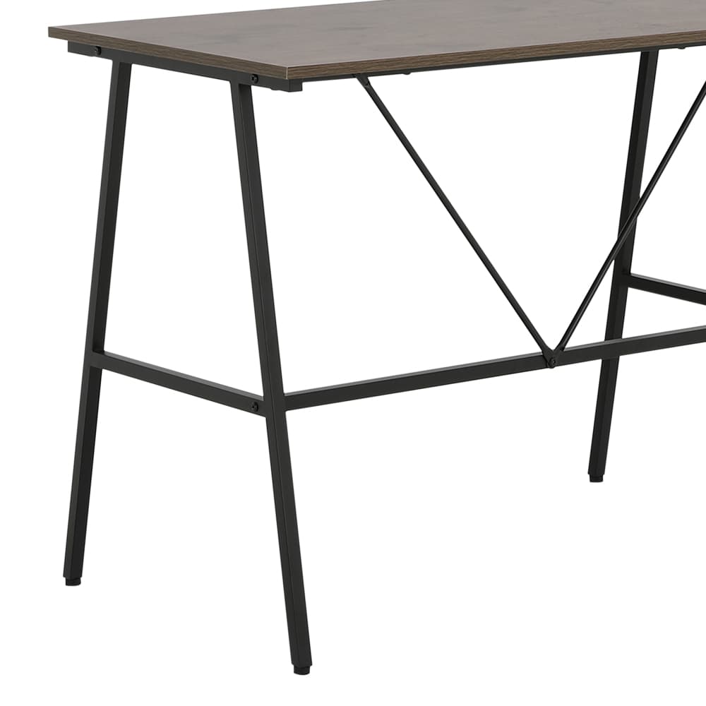 โต๊ะทำงาน ขนาด 100 ซม. และเก้าอี้สำนักงาน รุ่นจีเนียส+ดาร์บี้ - สีน้ำตาล/ดำ