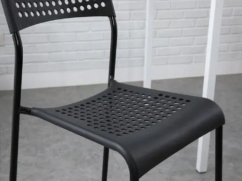 เก้าอี้ทานอาหาร รุ่นด็อตตี้ - สีดำ